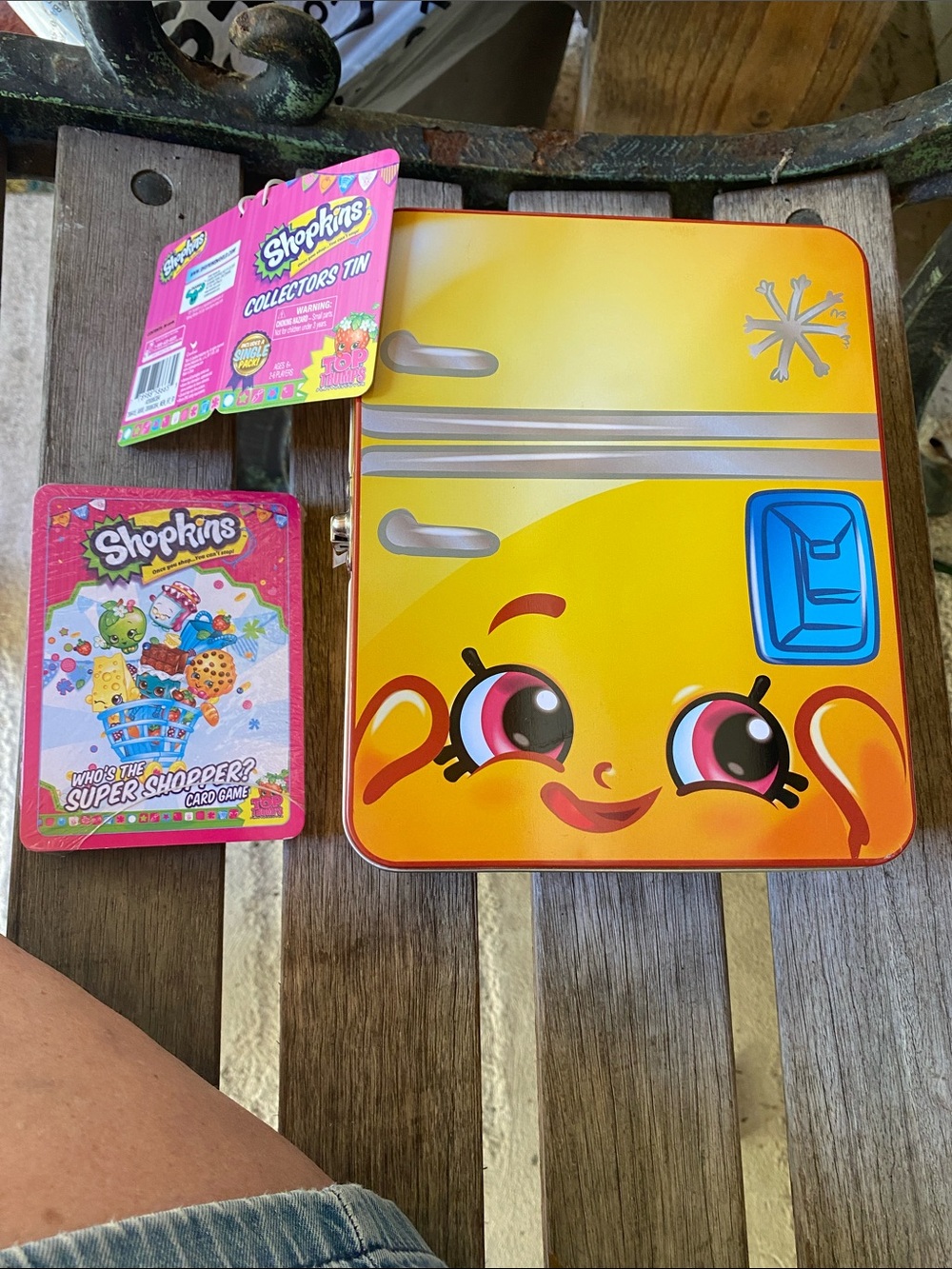 Shopkins Bright Yellow Frost T Collectors Tin with Pink Card Deck